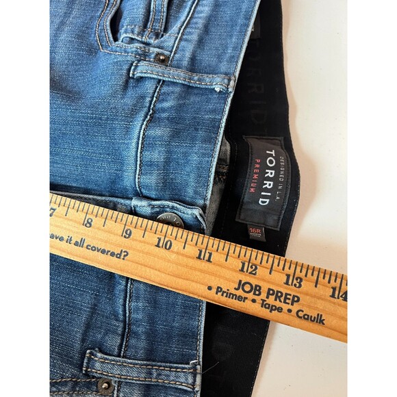 Torrid Womens 16R Bombshell Skinny Jeans Dark Wash Denim Pull On Bottoms Blue - Picture 3 of 8